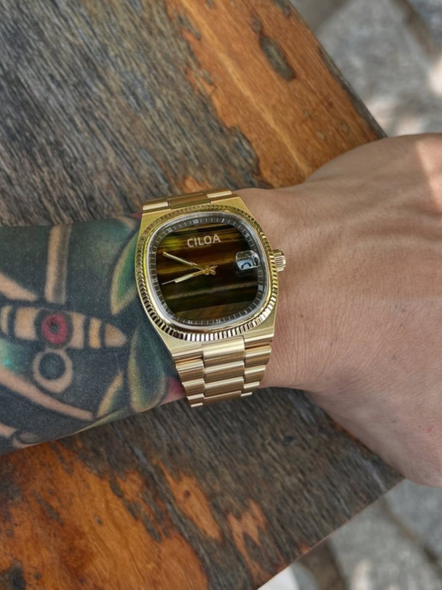 Reloj deportivo cuadrado para hombre Wormhole Concept