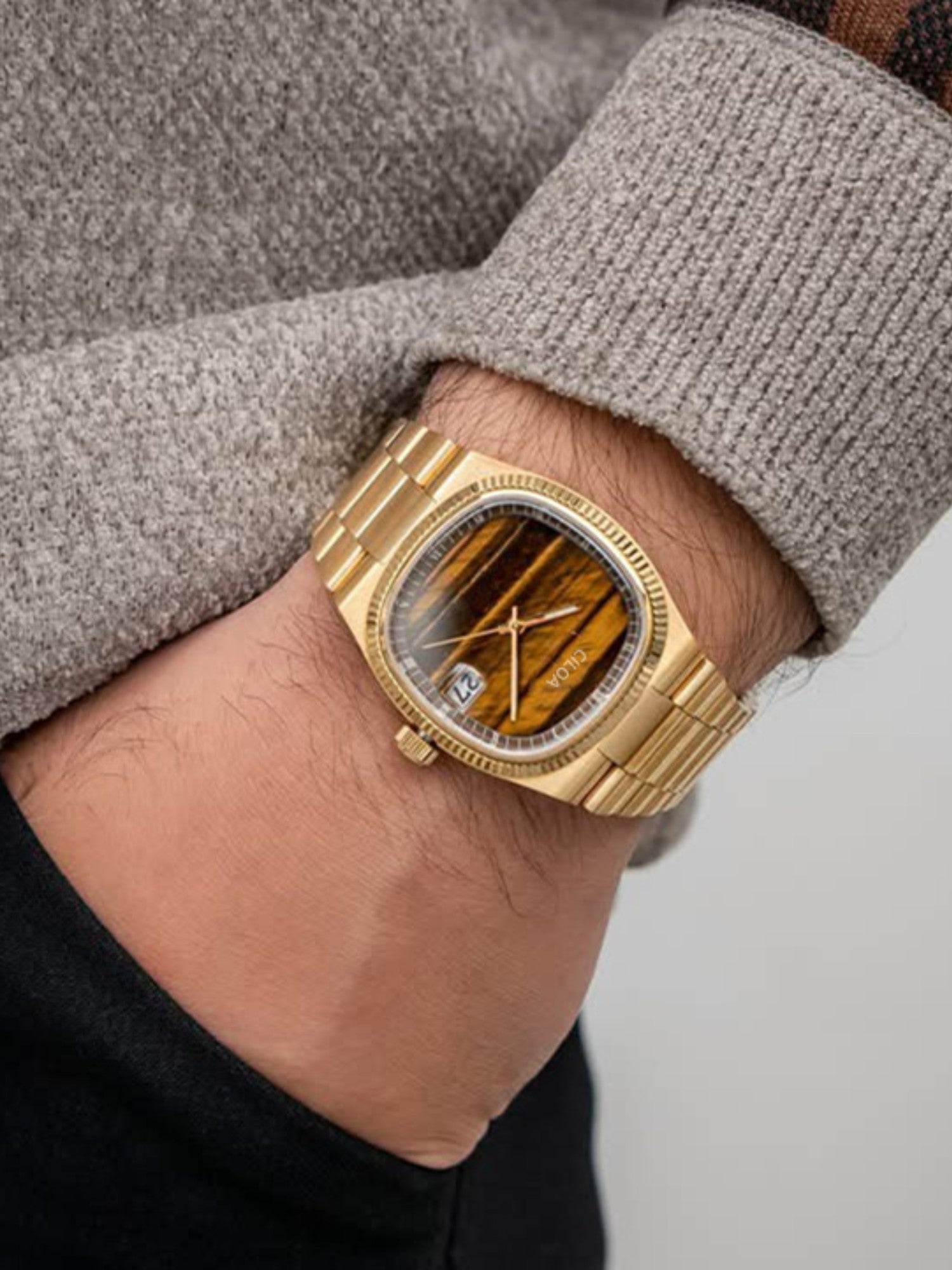 Reloj deportivo cuadrado para hombre Wormhole Concept