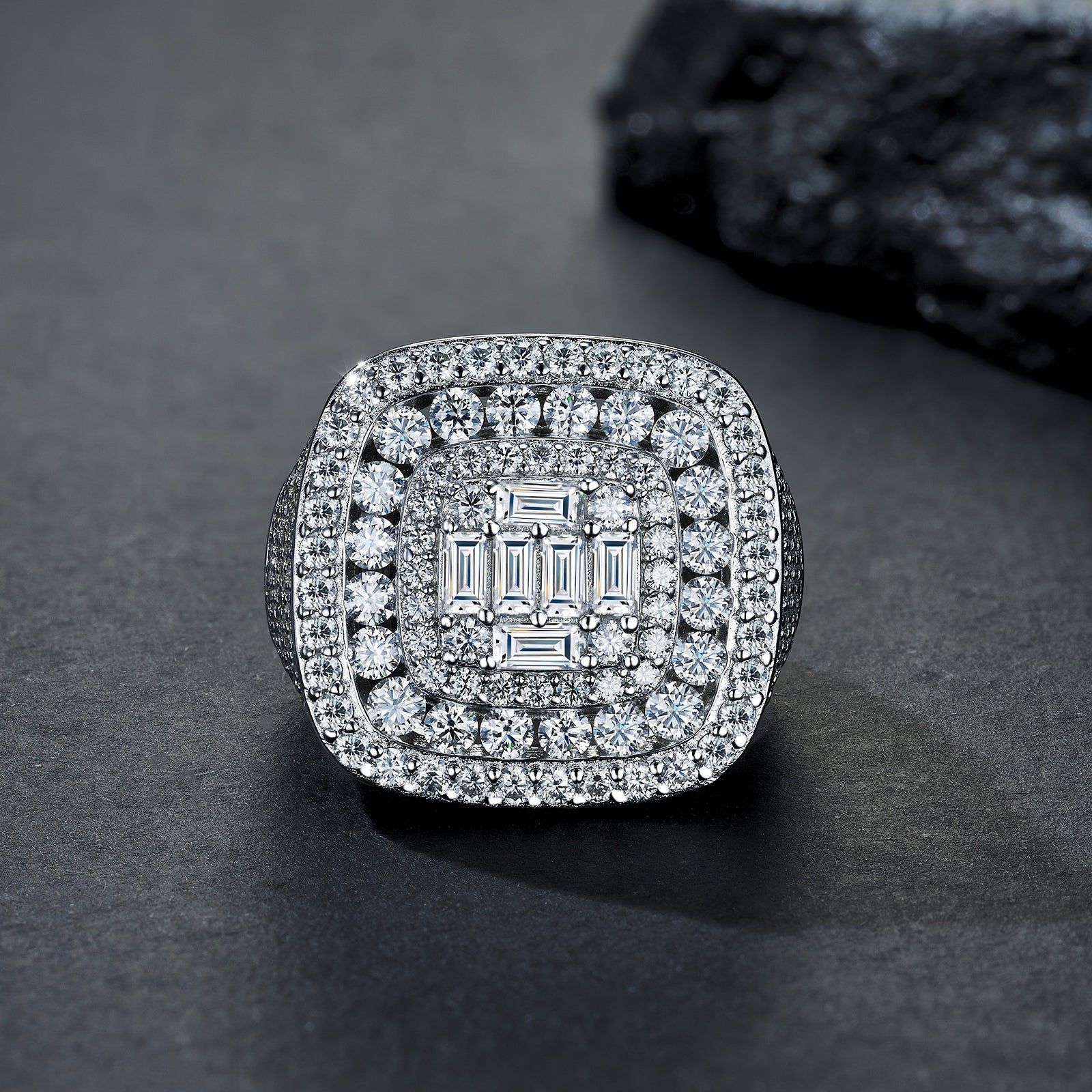 Engraved With Top-quality Moissanite, This Luxurious And Fashionable Minimalist Jewelry Set Features Exquisite Silver Accessories For Men. Made Of S925 Silver With Electroplated Platinum.