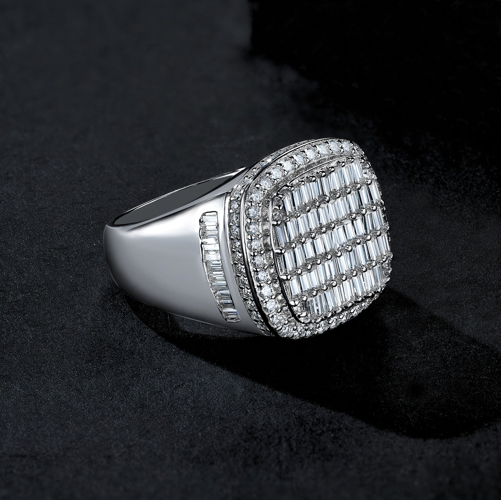 Engraved With Top-quality Moissanite, This Luxurious And Fashionable Minimalist Jewelry Set Features Exquisite Silver Accessories For Men. Made Of S925 Silver With Electroplated Platinum.