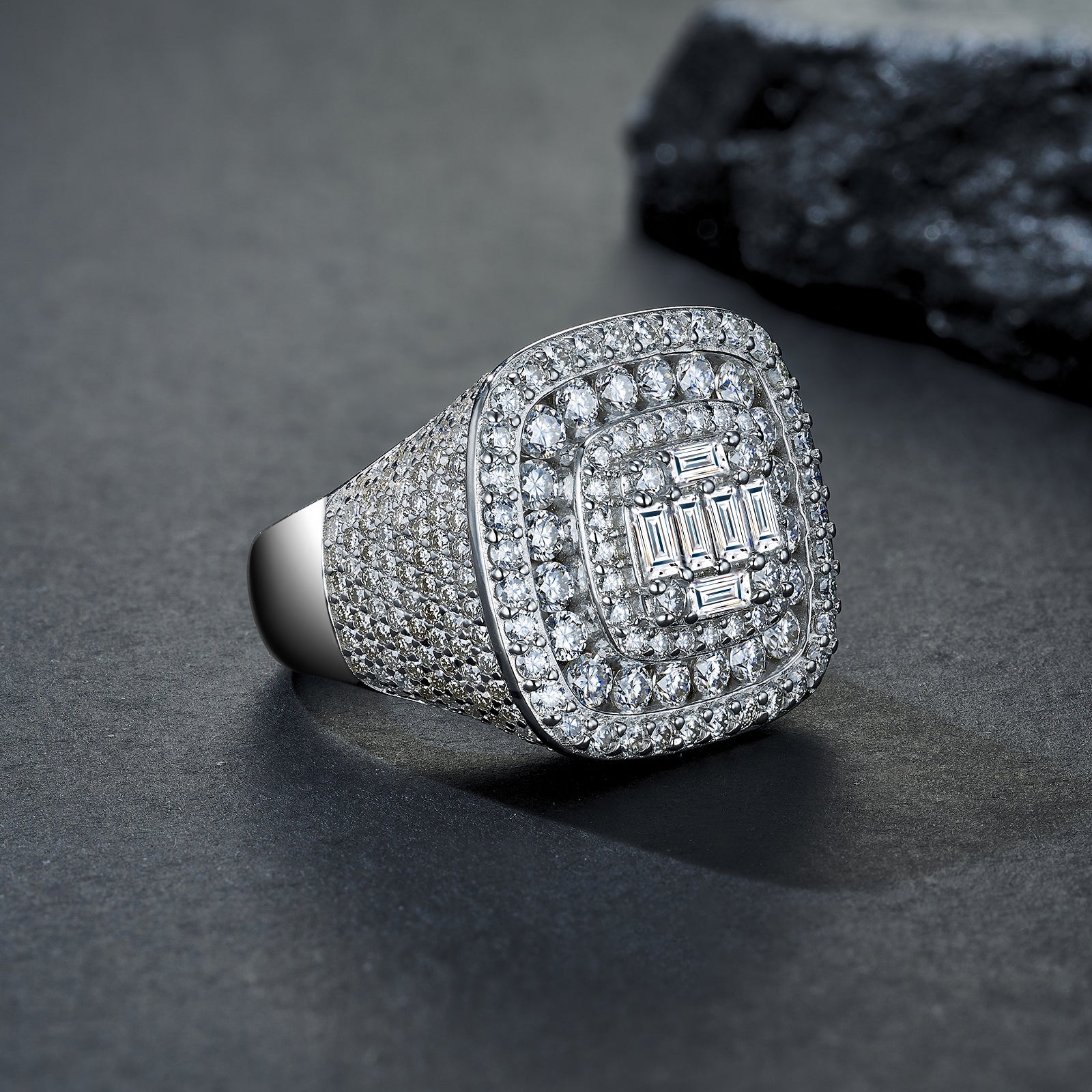 Engraved With Top-quality Moissanite, This Luxurious And Fashionable Minimalist Jewelry Set Features Exquisite Silver Accessories For Men. Made Of S925 Silver With Electroplated Platinum.